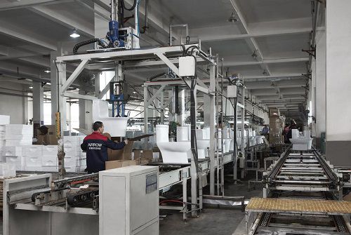 箭牌家居集團(tuán)亮相“新制造時(shí)代·2020中國(guó)互聯(lián)網(wǎng)制造峰會(huì)”，以互聯(lián)網(wǎng)服務(wù)驅(qū)動(dòng)家居智造新生態(tài)